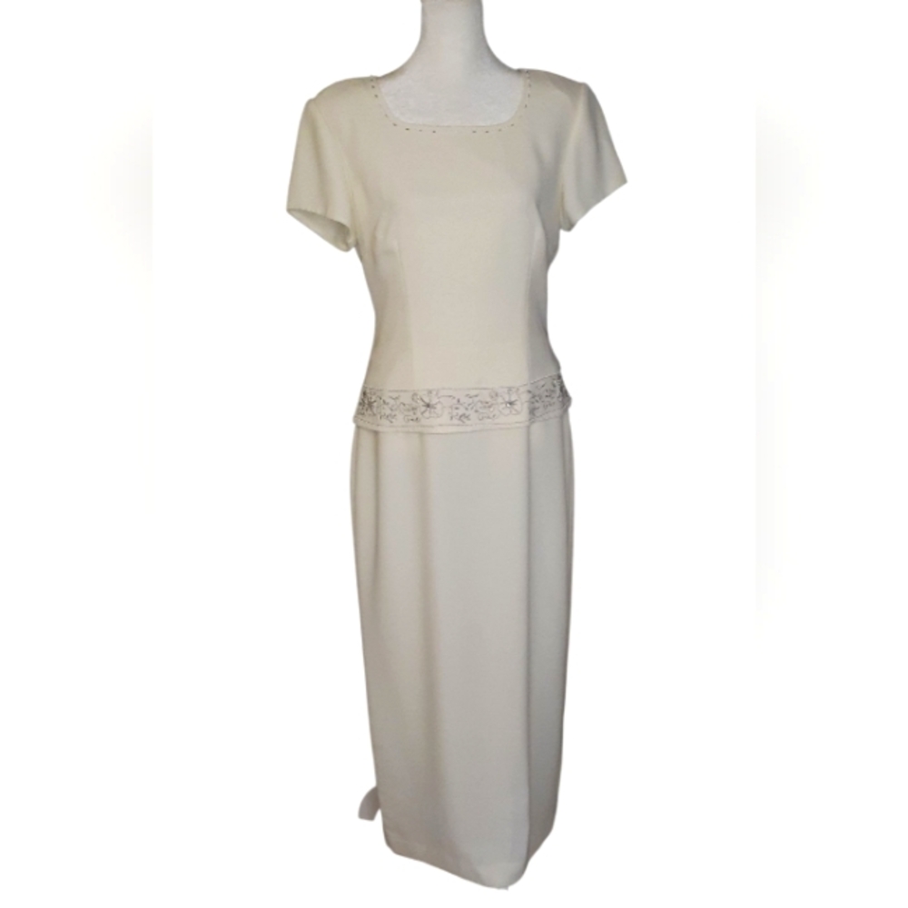 Jessica Howard Cream Midi Dress